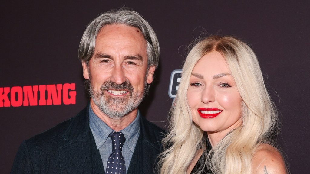 'American Pickers' star supports girlfriend in healing from car accident injuries