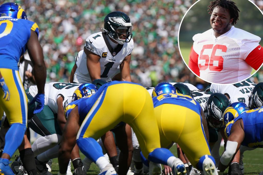 Analyst proposes strange reason for Buccaneers signing 464-pound Desmond Watson