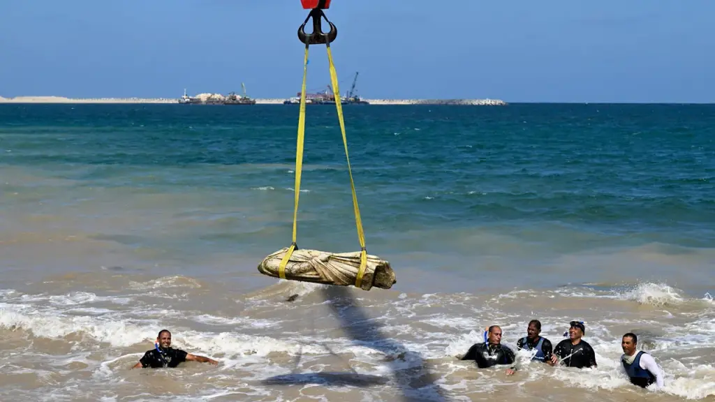 Ancient city remains found by archaeologists in Alexandria, Egypt, dating back 2,000 years.