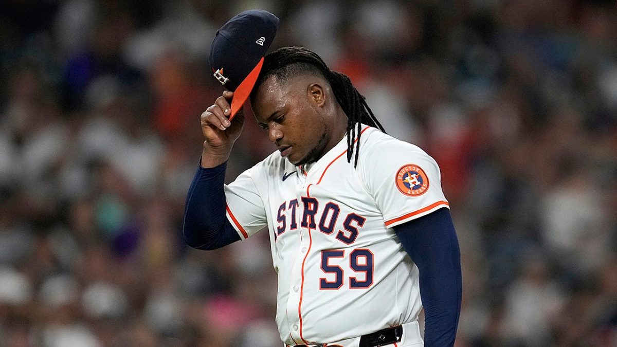 Astros' Frambez Valdez accused of intentionally hitting his own catcher.