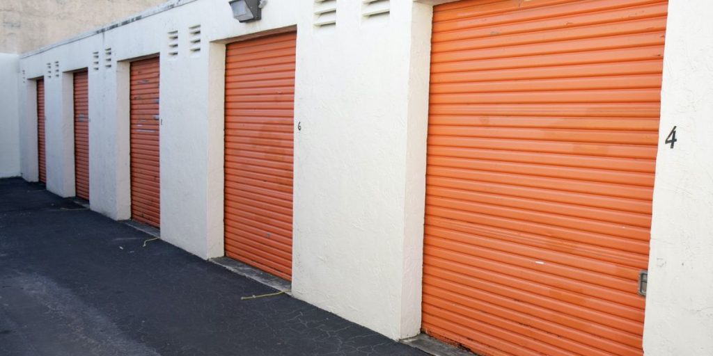 Authorities save 6 children trapped in a storage unit under terrible conditions