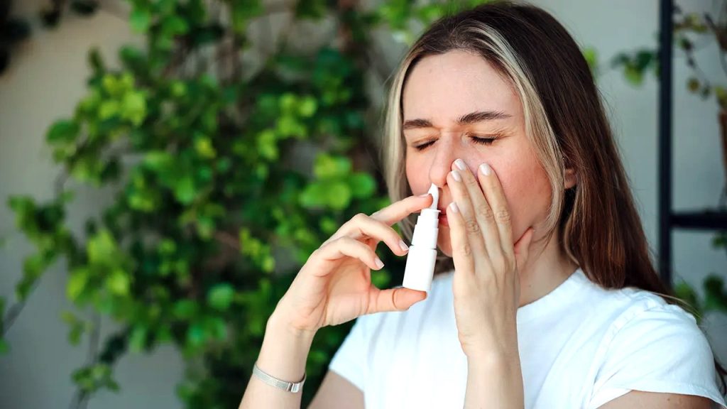 Azelastine nasal spray reduces the risk of coronavirus infection, research finds