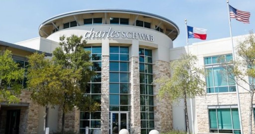 Bank in Dallas aims for significant growth in the area, creating hundreds of new jobs