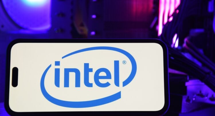 Bernstein States That Money Is Not the Concern Regarding Intel Stock