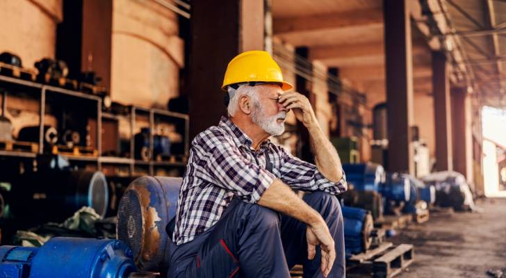 BlackRock CEO Larry Fink remarked that the U.S. could avoid a ‘retirement crisis’ by motivating individuals to extend their working years.