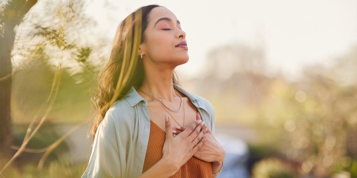 Breath-focused meditation method brings the brain into a state of deep relaxation, research shows.