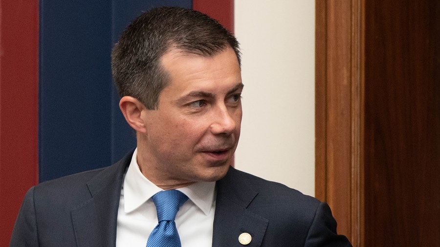 Buttigieg rips GOP redistricting efforts in Indiana