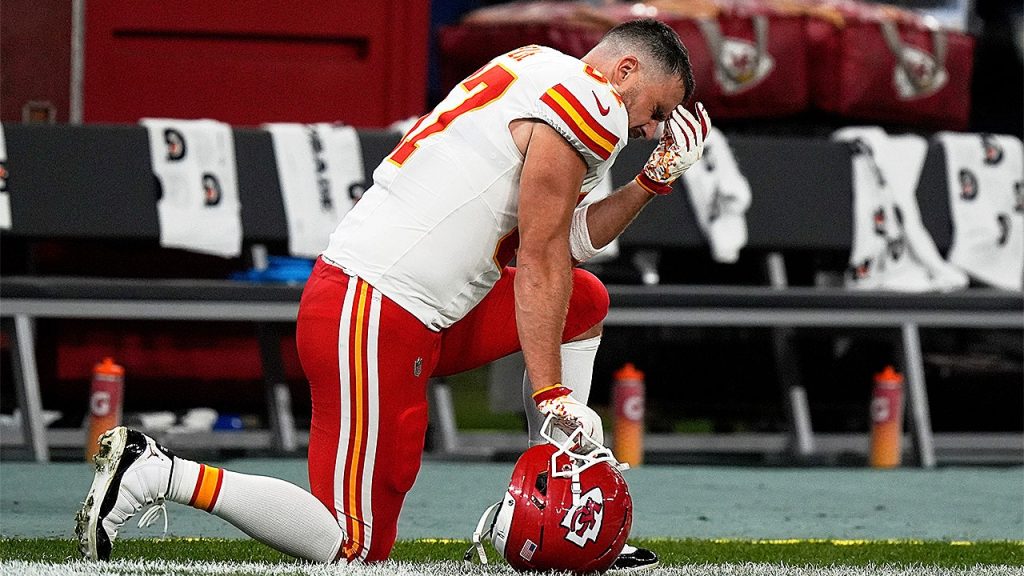 Chiefs' Travis Kelce shares he felt terrible after injuring a teammate