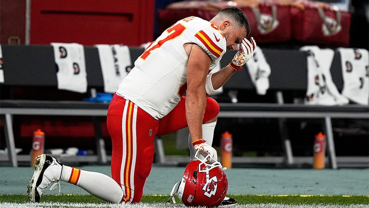 Chiefs' Travis Kelce shares he felt terrible after injuring a teammate