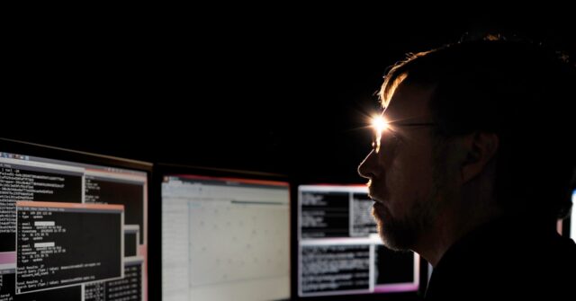 Chinese Hackers Pretended to Send Emails from Senior Republican