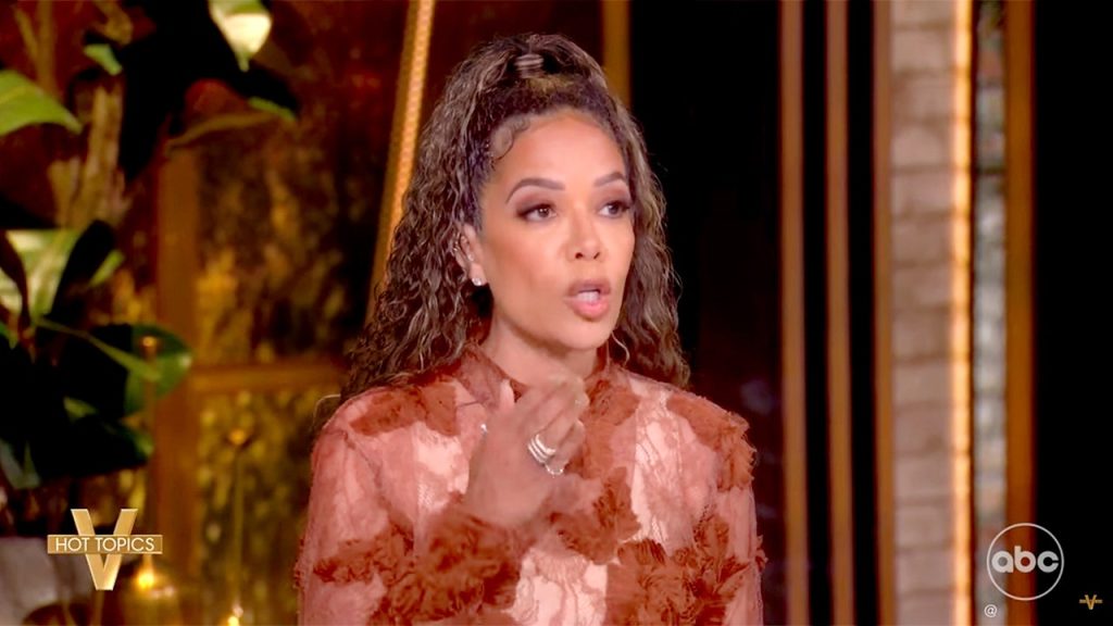 Co-hosts from 'The View' criticize the Trump administration for the Kimmel suspension while steering clear of criticizing ABC.