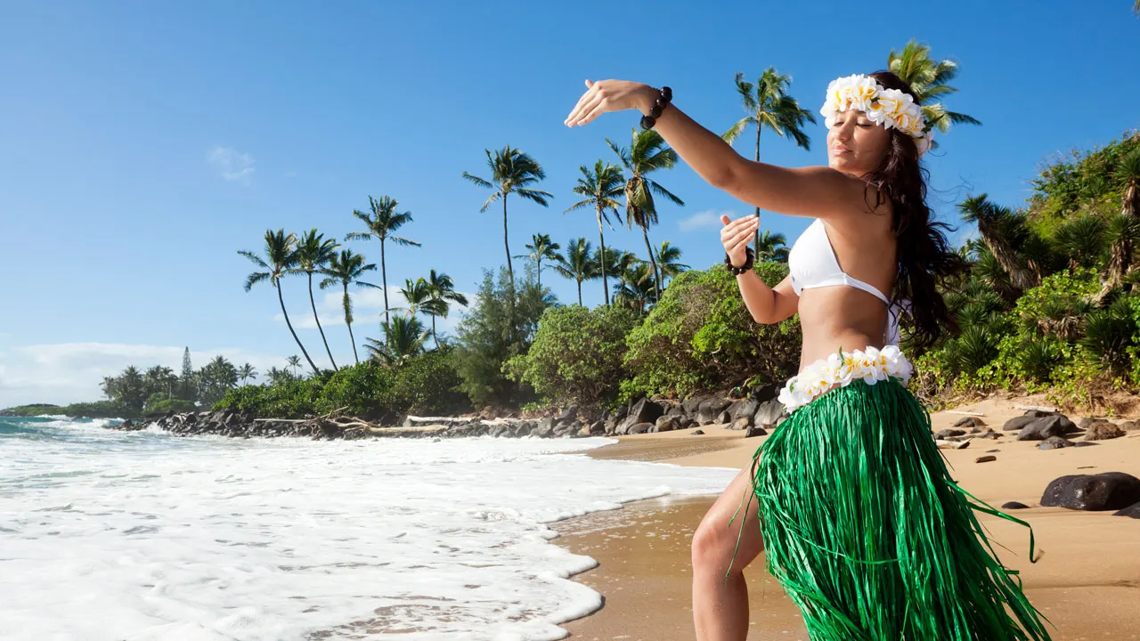 Cruise industry takes legal action against Hawaii for 11% rise in 'green fee' tourist tax