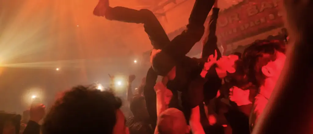 DJ Injured While Protecting Women From More Than 10 Assailants, Battling for Survival