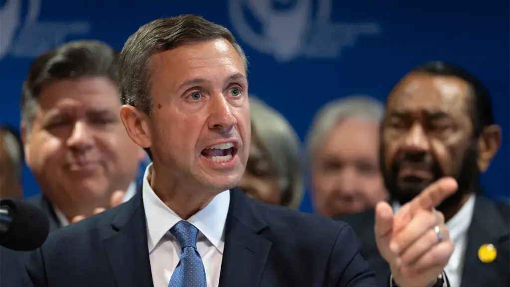 DNC chair refers to Trump administration as a 'fascist regime' in podcast discussion