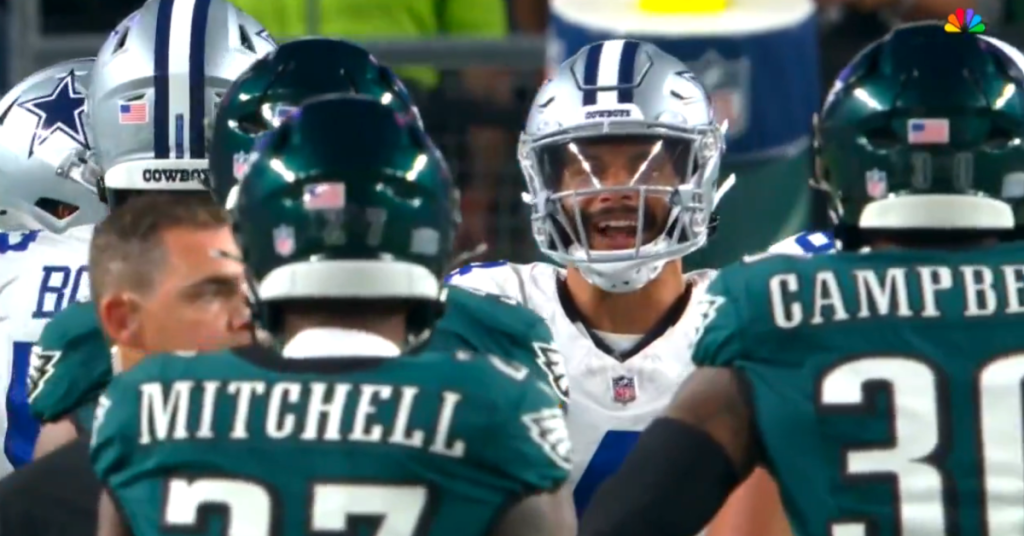 Dak Prescott had a confrontation before Jalen Carter was ejected in the game between the Eagles and Cowboys.