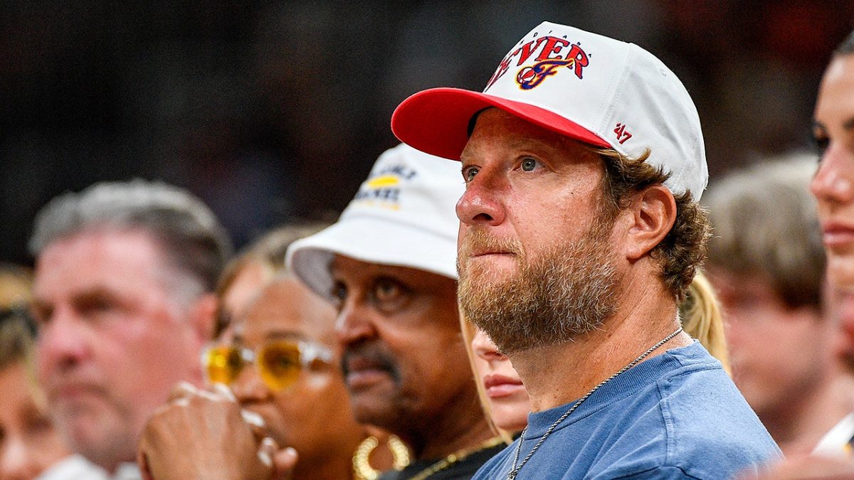 Dave Portnoy shares whether Barstool would dismiss staff for making fun of Charlie Kirk.