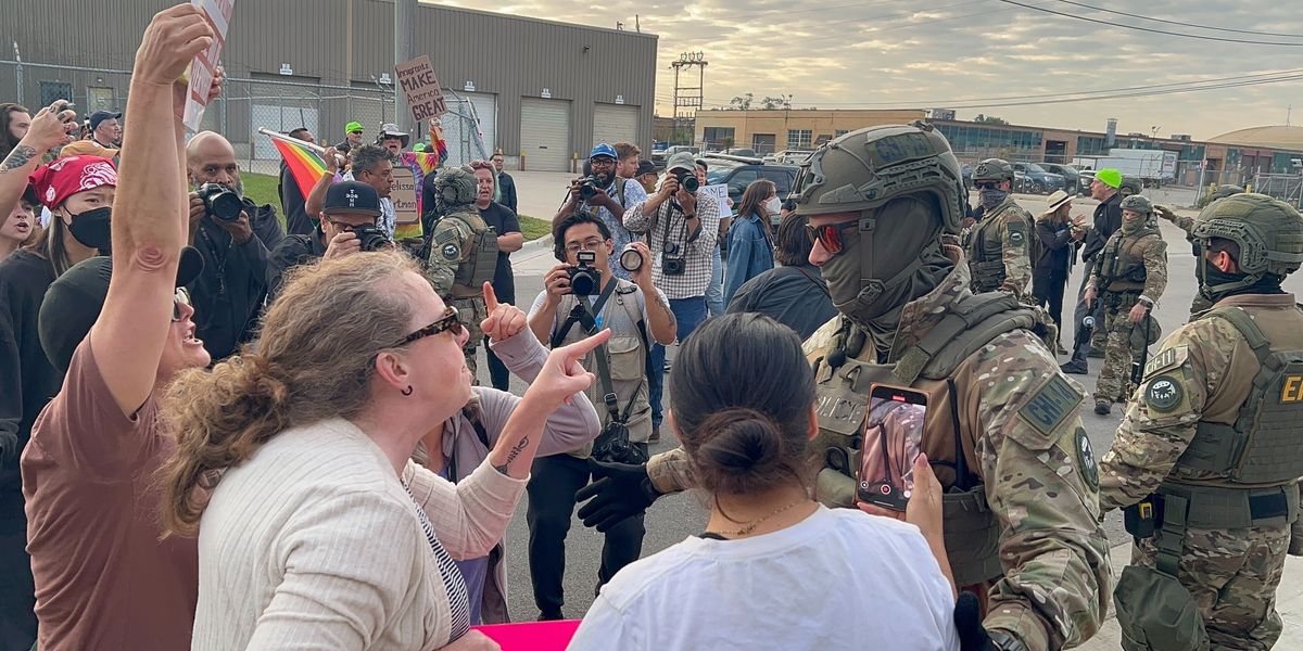 Democratic candidates among the progressive group obstructing road outside ICE facility.