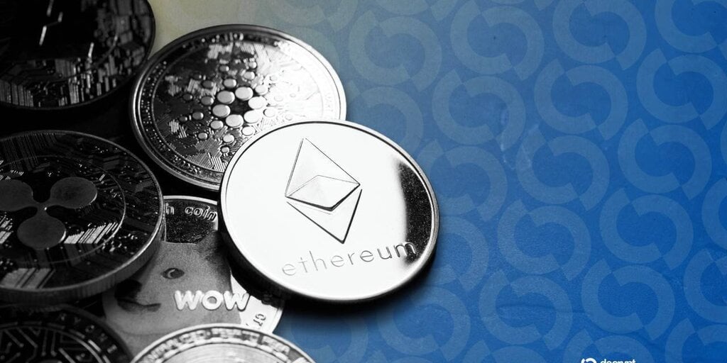 Dogecoin and BNB Increase as Bitcoin and Ethereum Reach Month's Peak Prices