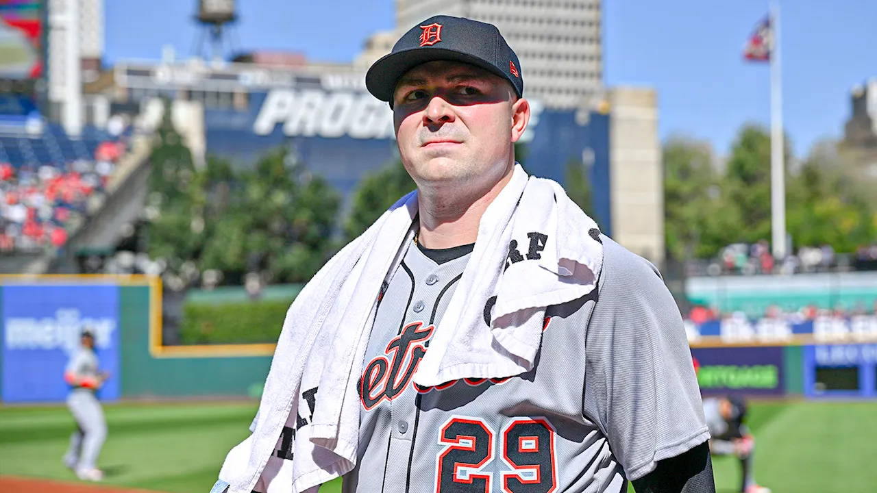 Errant ball breaks camera during Tigers-Guardians MLB playoff match