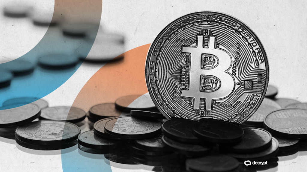 Experts Suggest Bitcoin Could Rise as the Dollar Falls and Bond Yields Increase