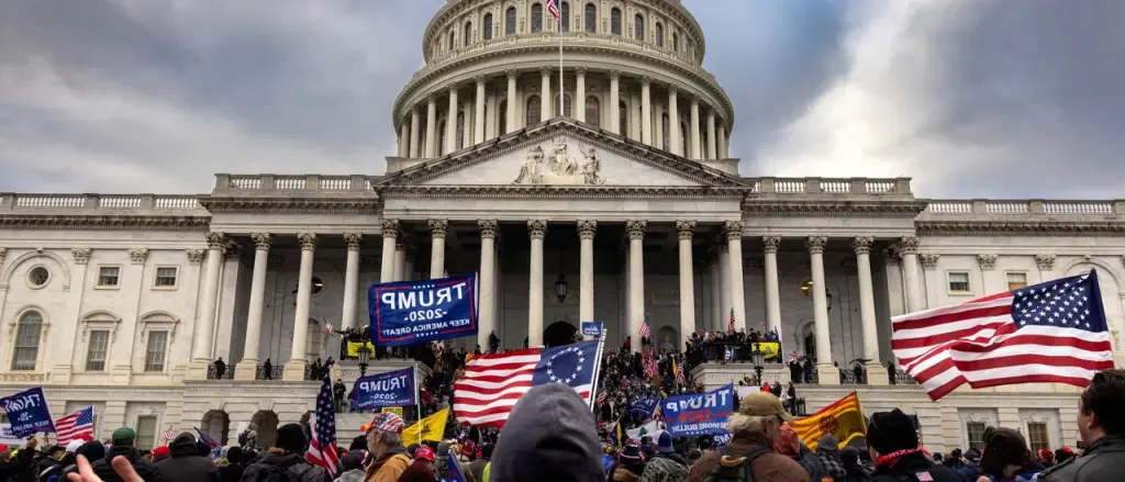 FBI Sent Almost 300 Agents on January 6 as 'Pieces in a Political Battle'