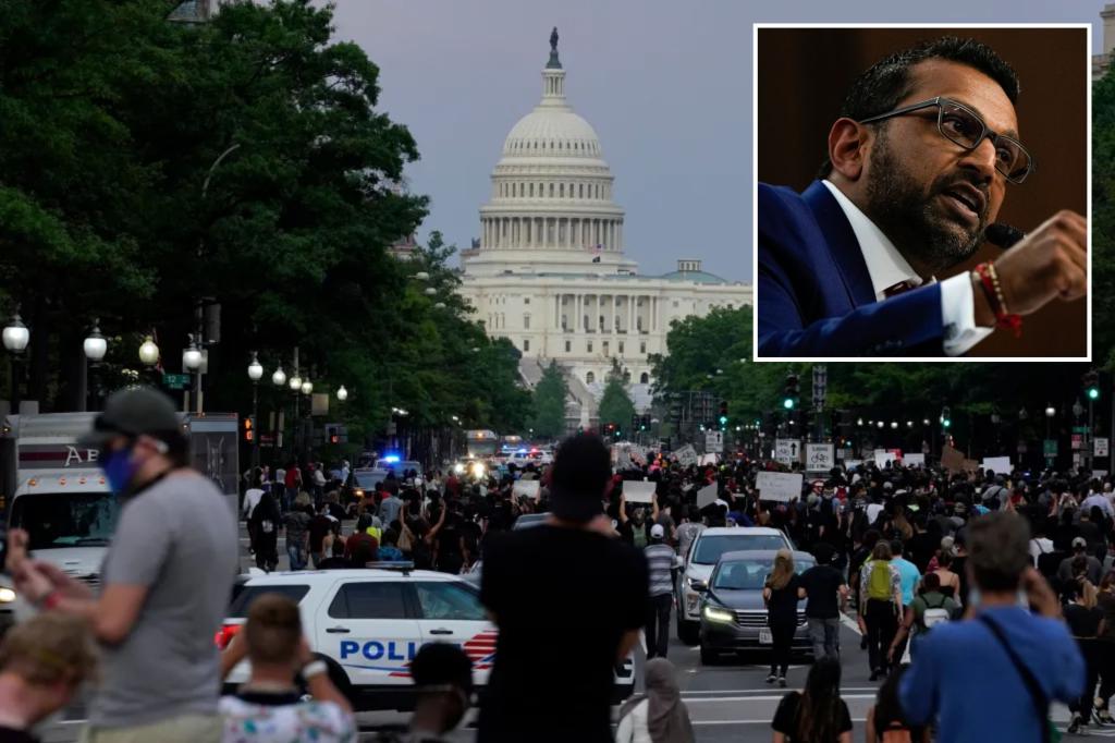 FBI dismisses agents who were seen kneeling during the 2020 George Floyd protests