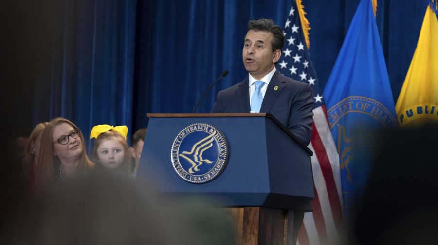 FDA commissioner on new COVID-19 vaccine rules: 'Can't be blind'