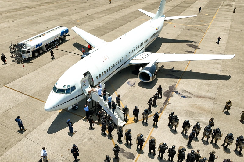 Federal Appeals Court prevents Trump administration from using ‘Alien Enemies Act’ to deport Tren de Aragua members