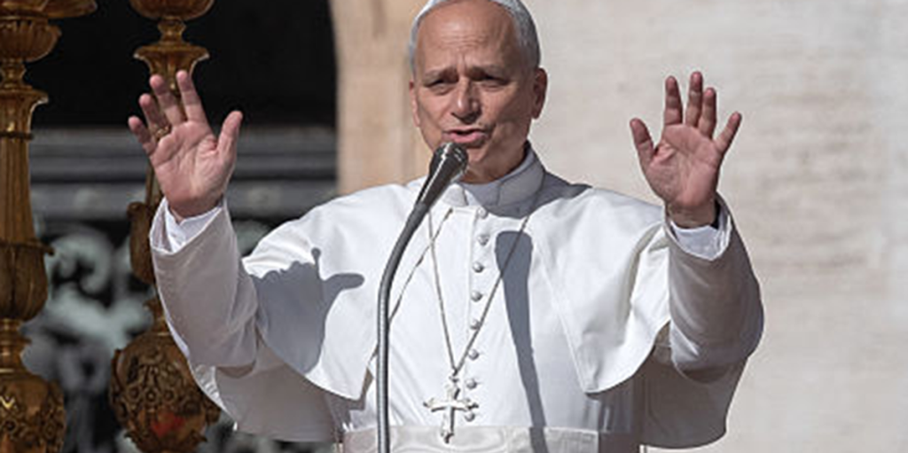 Football legend writes a personal letter to the Pope