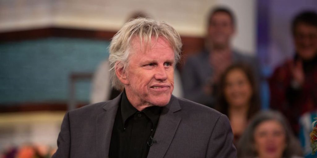 Gary Busey discovers the outcome of his case regarding sexual contact crimes at a horror movie event.