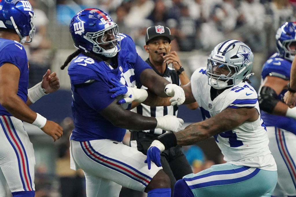Giants sit James Hudson after he was penalized four times on the opening drive