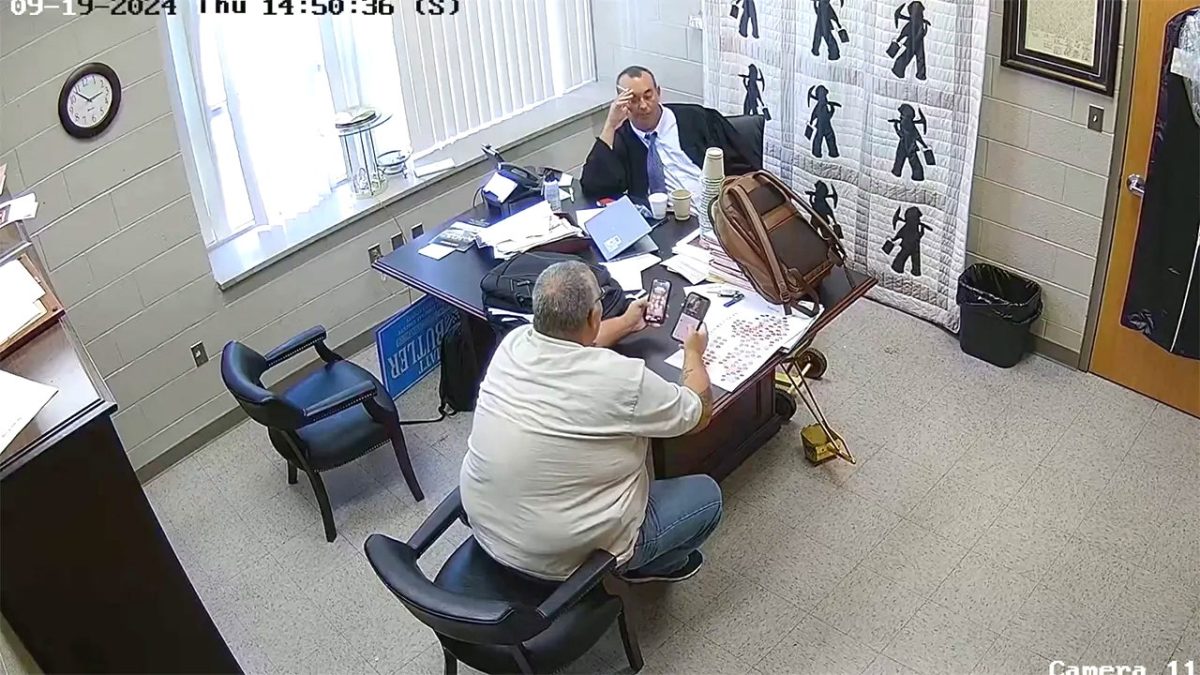 Grand jury exposes Kentucky sheriff's fears prior to shooting at judge