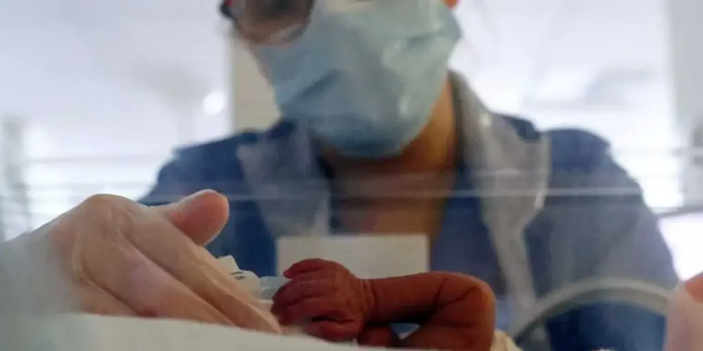 Health service claims inbreeding may have 'potential benefits,' a ban could label Pakistani community negatively.