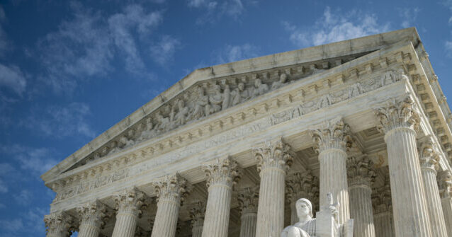 High Court Permits Trump to Dismiss FTC Official, Will Consider Challenge to 1935 Ruling