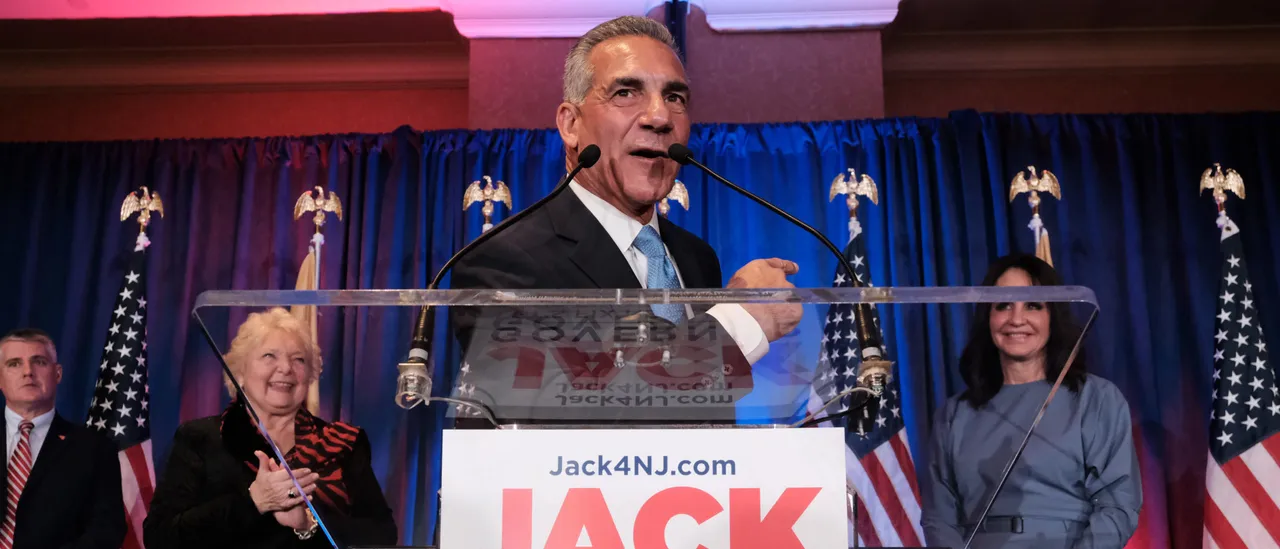 How Democrats' Energy Conflict Might Cost Them the Governorship in a Deep Blue Area