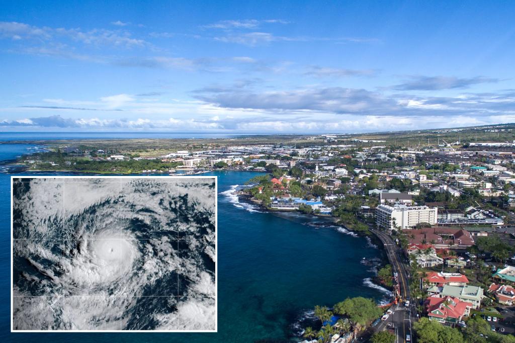 Hurricane Kiko is moving toward Hawaii, with expected effects to be slight.