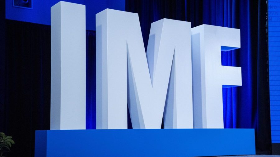 IMF observes pressures in the US economy