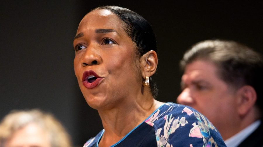 Illinois lt. governor: Trump 'wants to manufacture a crisis' in Chicago