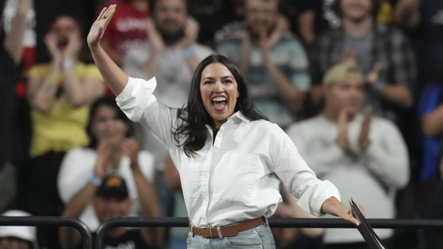 In 2015, Democrats laughed at Trump —Republicans should not repeat that mistake with AOC today