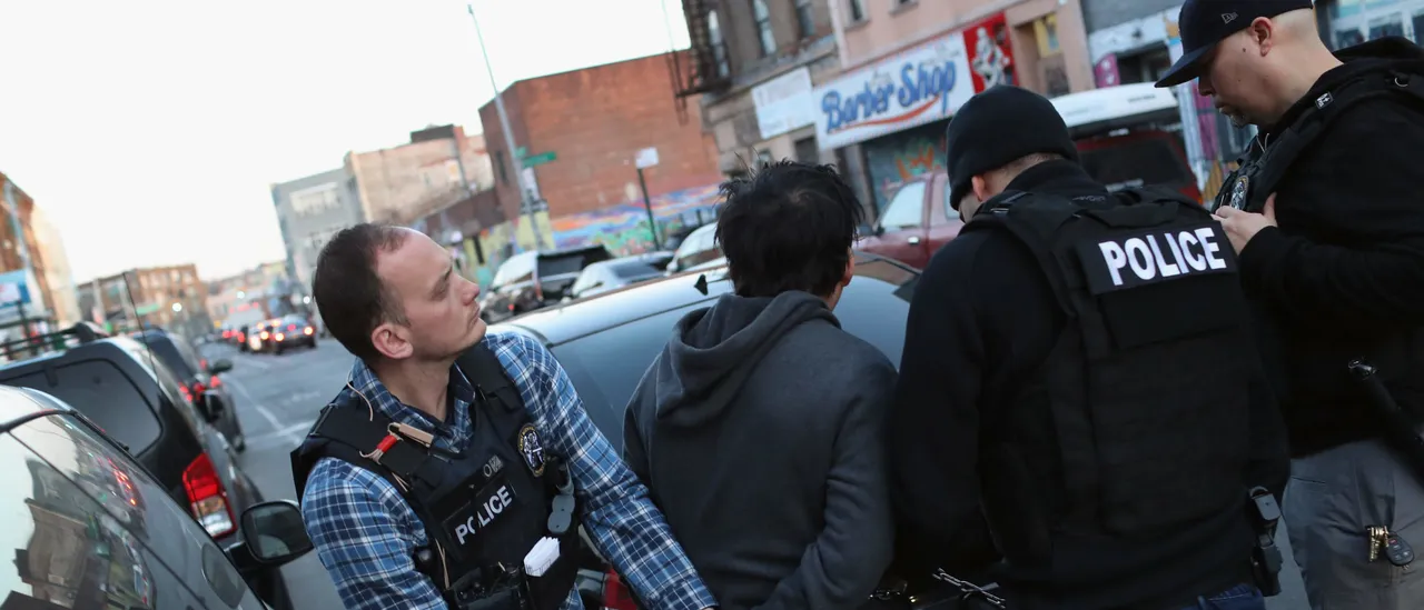 Intense Fight Against Immigration Fraud Alerts Hundreds of Foreigners in Blue City