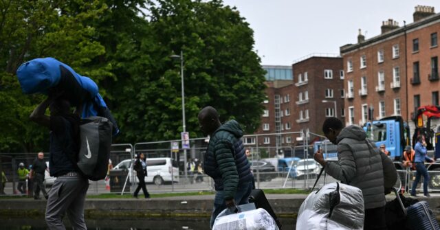 Ireland Plans to Provide €10K to Migrant Families to Withdraw Asylum Requests and Depart