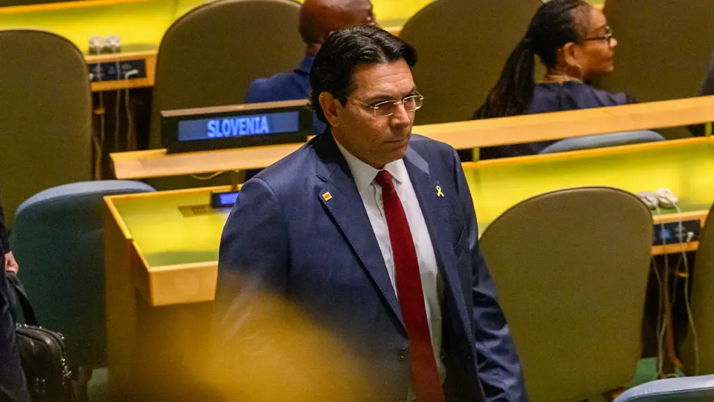 Israeli diplomat criticizes walkout before Netanyahu's speech as 'staged'