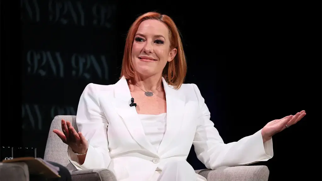 Jen Psaki focuses on online rumors regarding Trump's health.