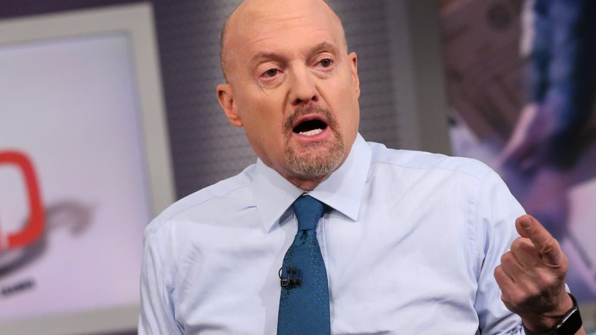 Jim Cramer shares advice on managing Tuesday's market drop.