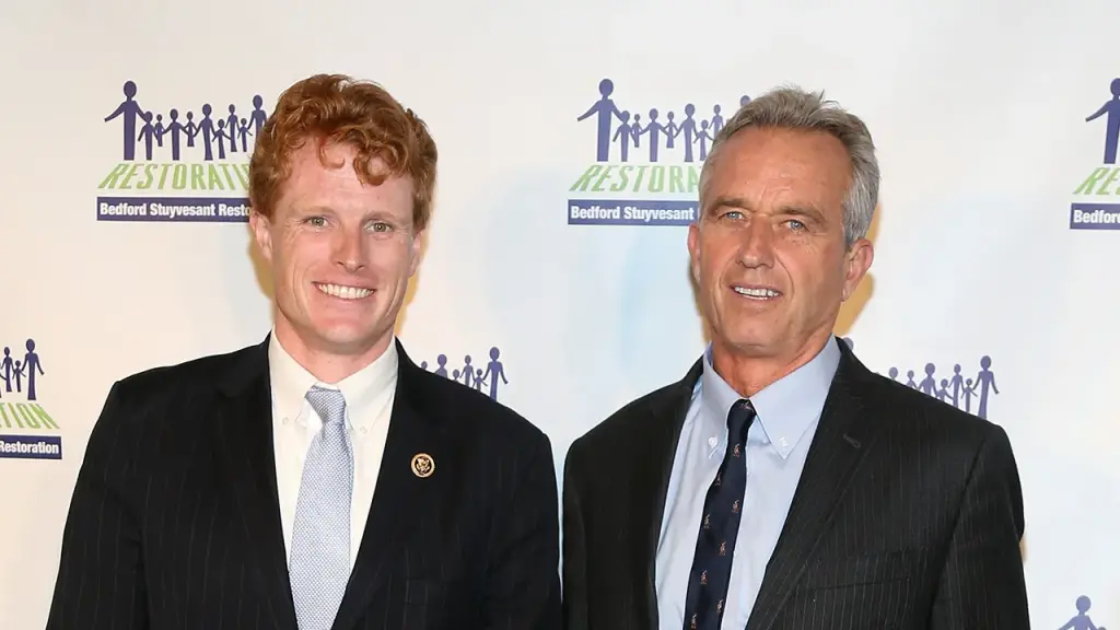Joe Kennedy III calls for cousin RFK Jr to step down following Senate hearing