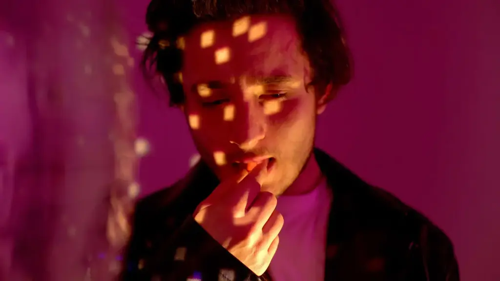 LSD research indicates that a 100mg dose greatly lowers anxiety for most patients