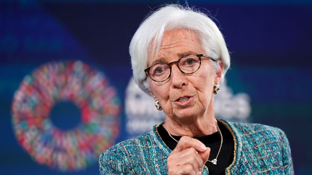 Lagarde warns that Trump's influence on the Fed presents significant economic dangers.