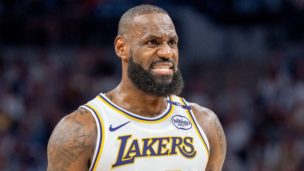 LeBron James praises China in a government-operated newspaper