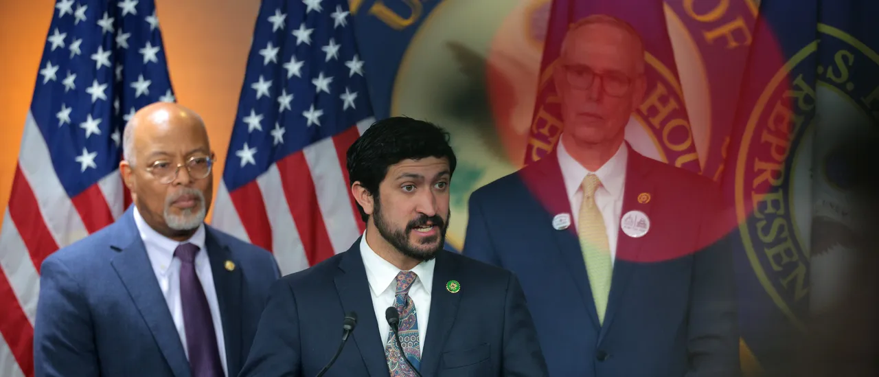 Liberals Allegedly Organizing Gathering to Persuade Democrats to Shift Further Left