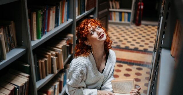 Libraries Are Overwhelmed with Demands for AI-Created Books Featured on Reading Lists